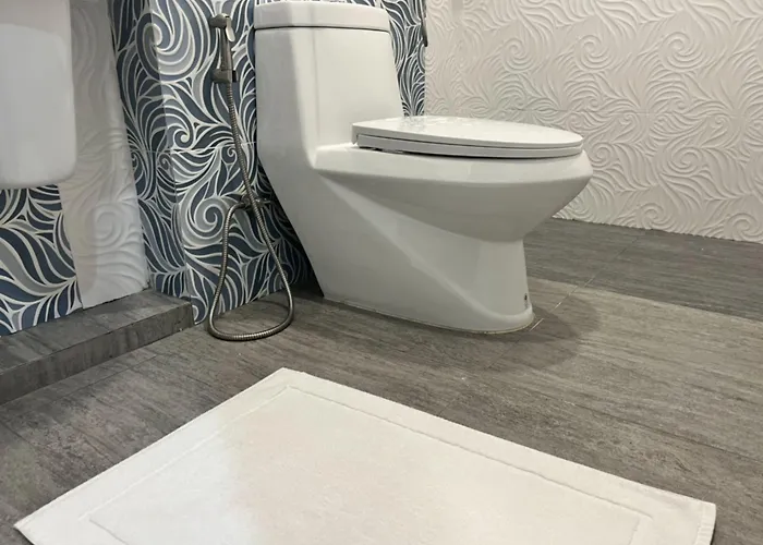 Hotel Anwari 4*