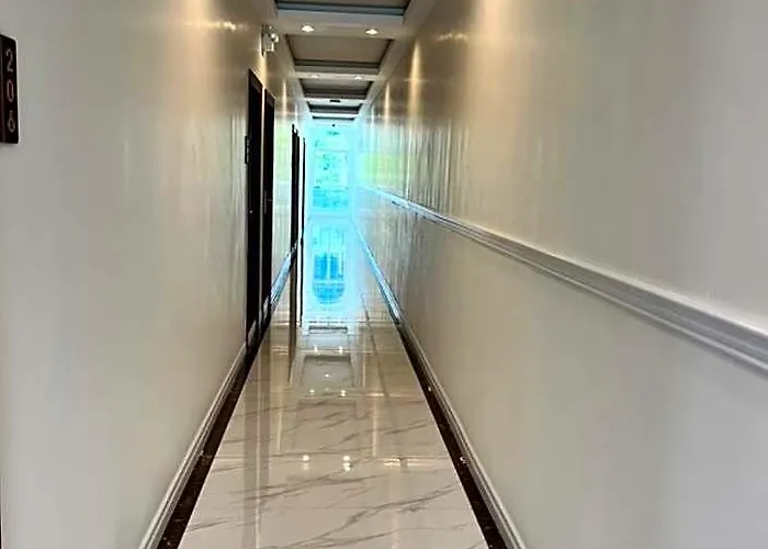 Anwari Hotel 4*